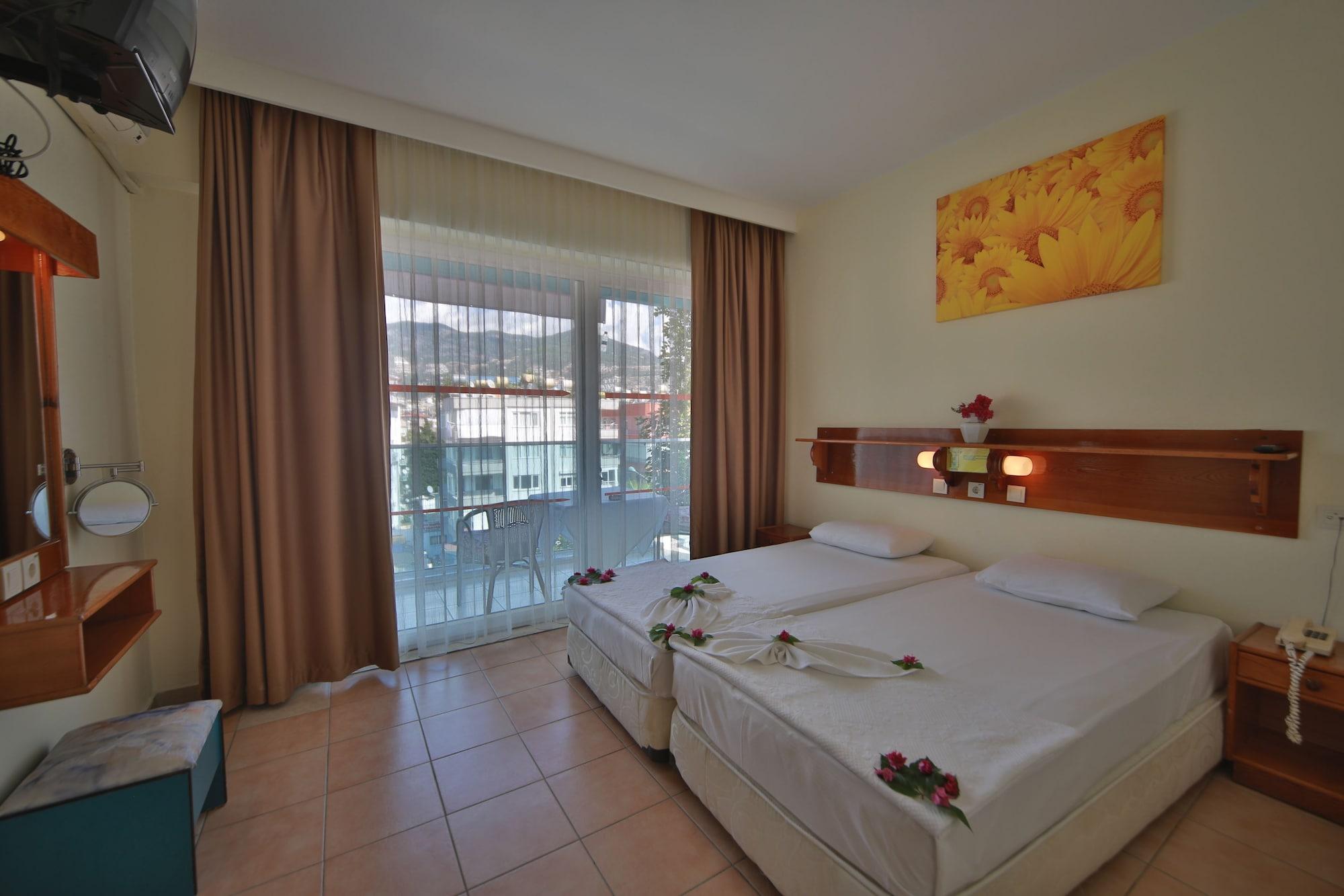 אלאניה Gallion Hotel מראה חיצוני תמונה
