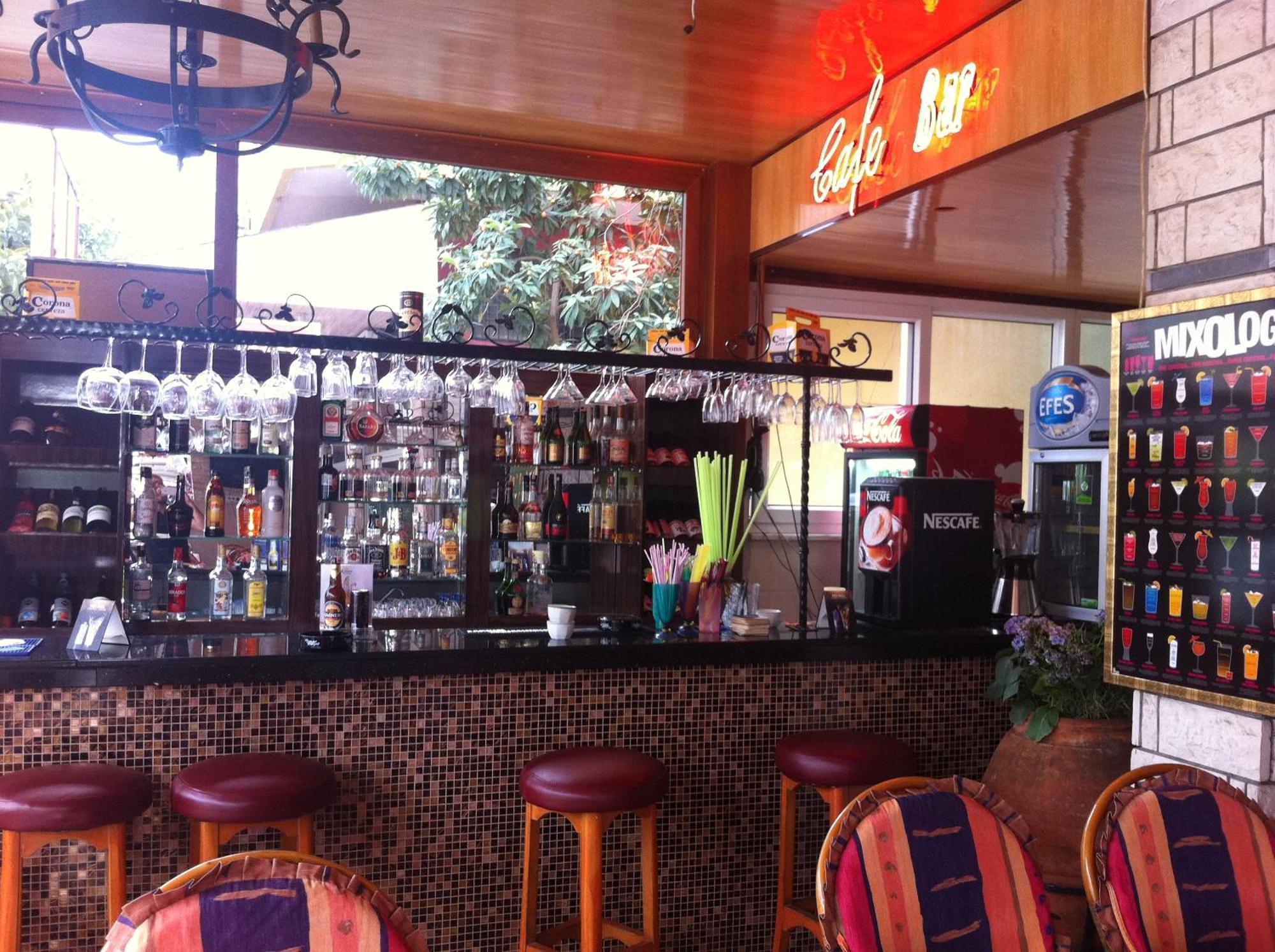 אלאניה Gallion Hotel מראה חיצוני תמונה